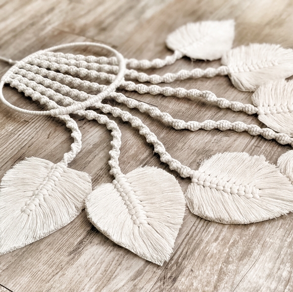 Bohemian Macrame Hanging Handmade Tapestry in Ivory Crème White Pearl Color - Picture 4 of 8